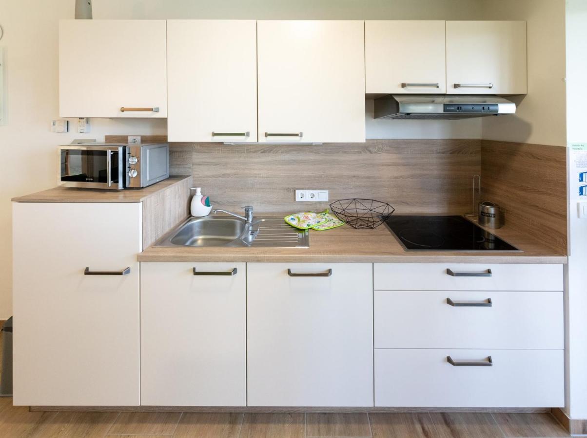 Apartmaji Banonia " Poletni Vetrc " Бановці Екстер'єр фото